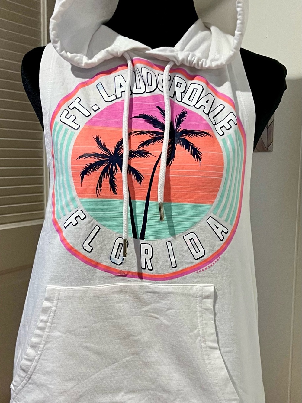 Southern Spirit Sleeveless Hooded Tank Top — Sz Med, Ft. Lauderdale Graphic